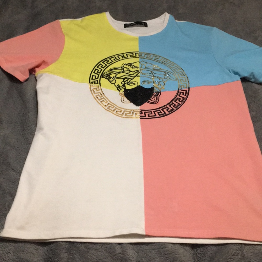 Medusa design tee